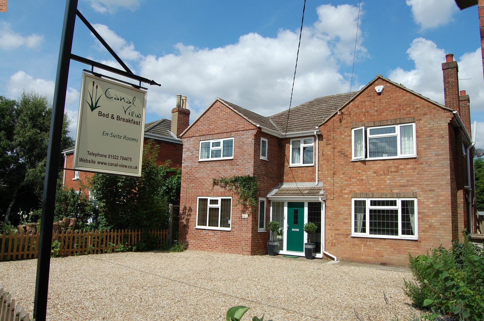 Canal View Bed And Breakfast Saxilby Exterior photo